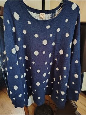 Faded Glory Navy Sweater with White Polka Dots